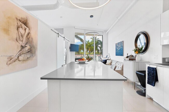 Building Photo - 3029 NE 188th St