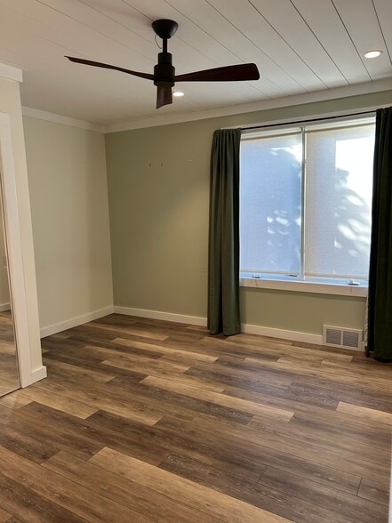 Building Photo - 229 W Ohio St