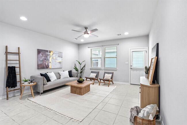 Building Photo - 1808 Pecan Island Dr
