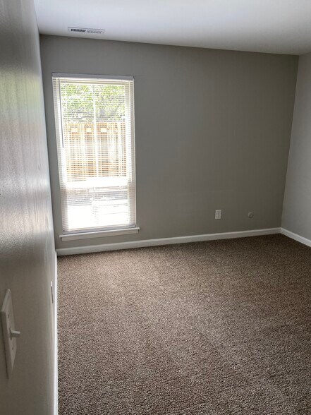 Master Bedroom 1 - 1085 Merrimar Cir N