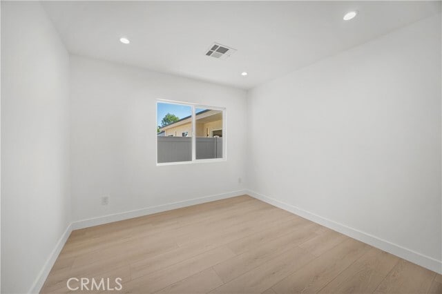 Building Photo - 6946 Amestoy Ave