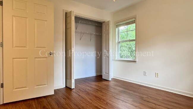 Building Photo - 3 BD//2 BA Condo / Tidal Oaks Community / 2nd Floor Unit / $1,500 per month / No Pets