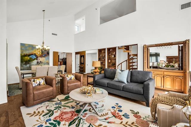 Building Photo - 3216 San Jacinto St