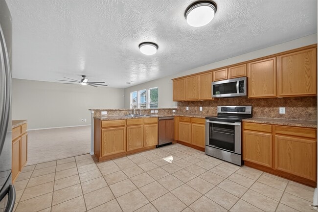 Building Photo - 5454 Cilantro Ln