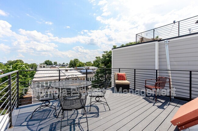 Building Photo - 616 Quebec Pl NW