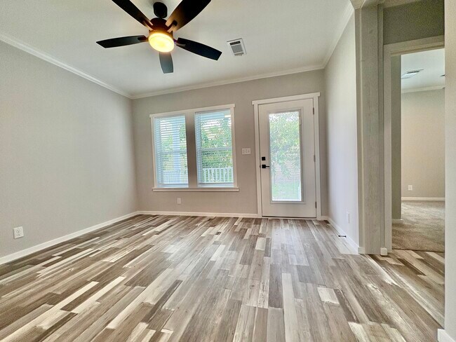 Building Photo - 5715 Camelford Dr