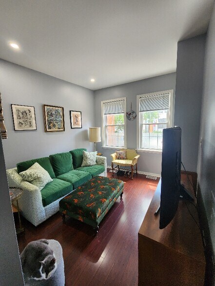 Primary Photo - 329 Elm St NW