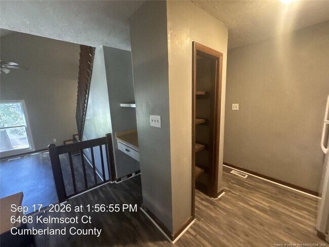 Building Photo - 6468 Kelmscot Ct