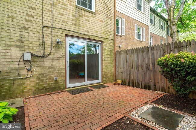 Building Photo - 12707 Harborview Ct