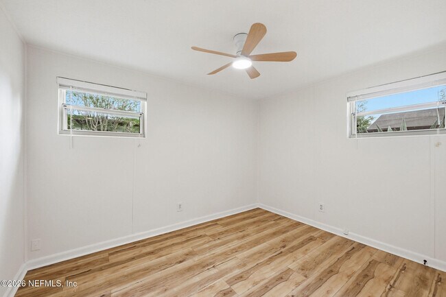 Building Photo - 388 Arora Blvd