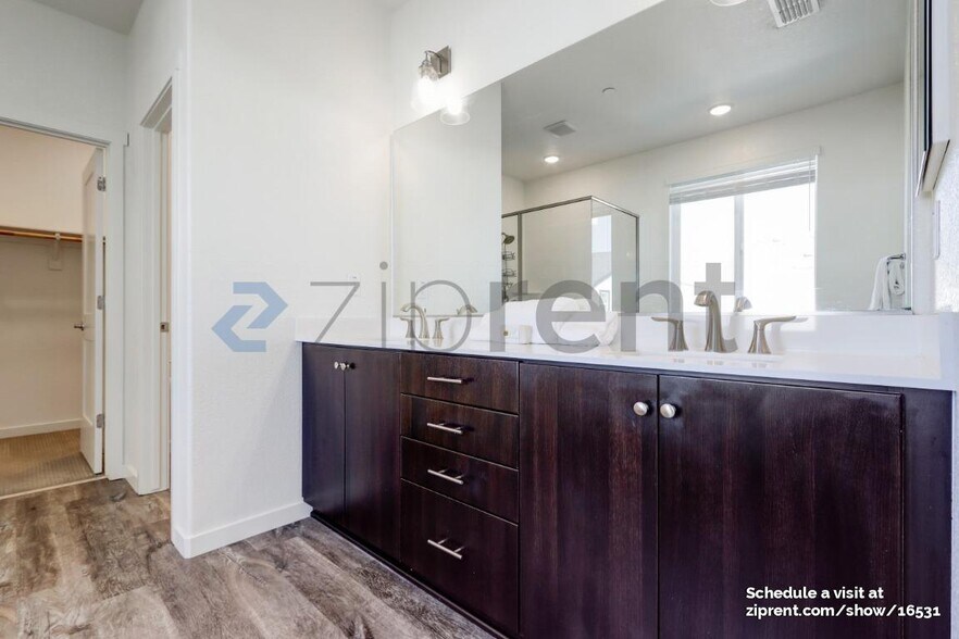 Building Photo - 50 Seasmoke Pl