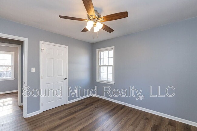 Building Photo - 303 W Horton St