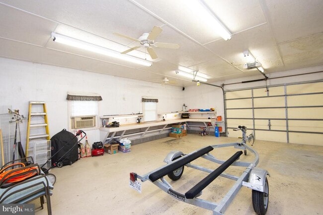 Building Photo - 110 Middle St