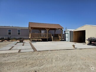 Building Photo - 1136 Luna Dr