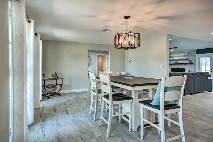 Building Photo - 2 Booth Blvd