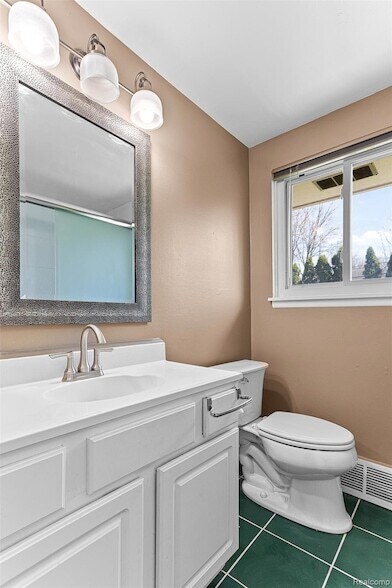 Building Photo - 25690 Glamorgan Dr