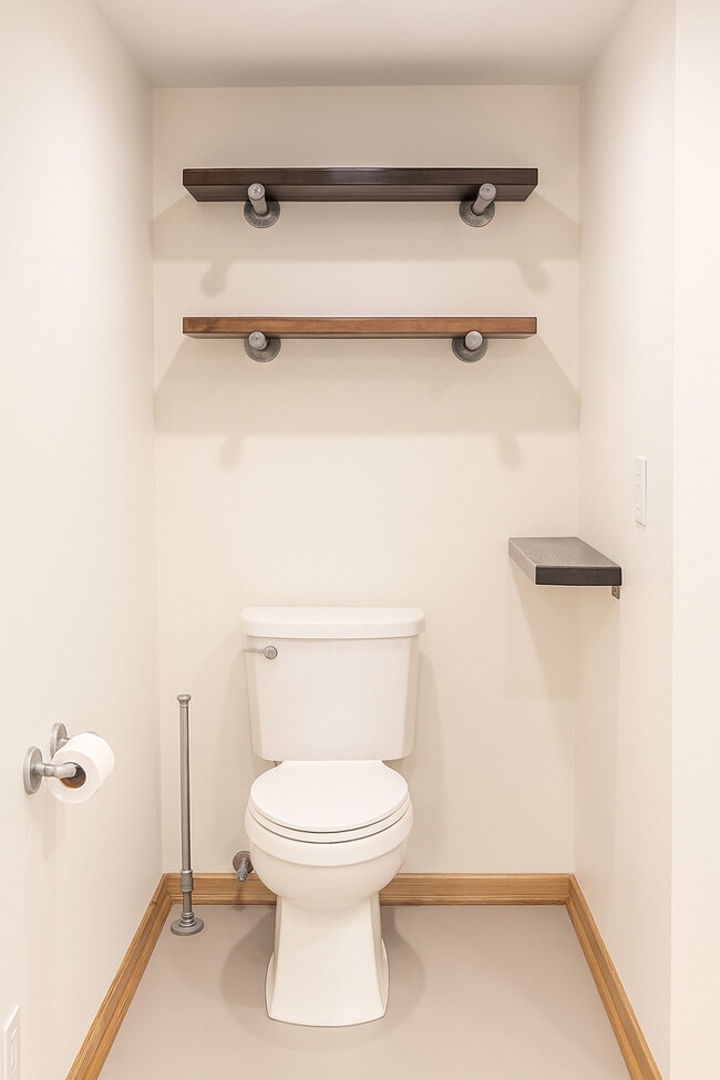 Building Photo - 5155 S Mobile Ave