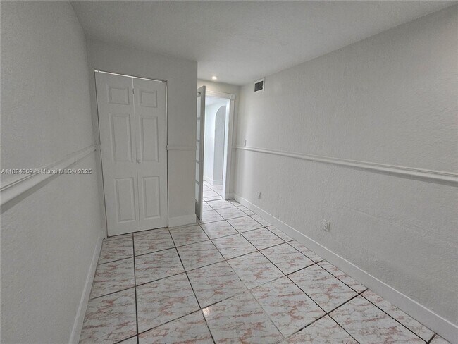 Building Photo - 260 NW 107th Ave