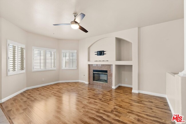 Building Photo - 15804 Crest Ln