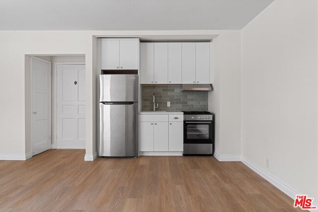 Building Photo - 148 S McCarty Dr