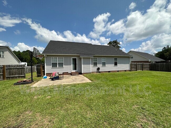 Building Photo - 223 Woodland Dr