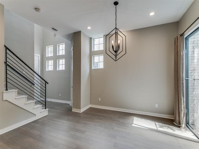 Building Photo - 3911 Wycliff Ave