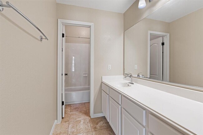 Building Photo - 725 Botany Bay Cir