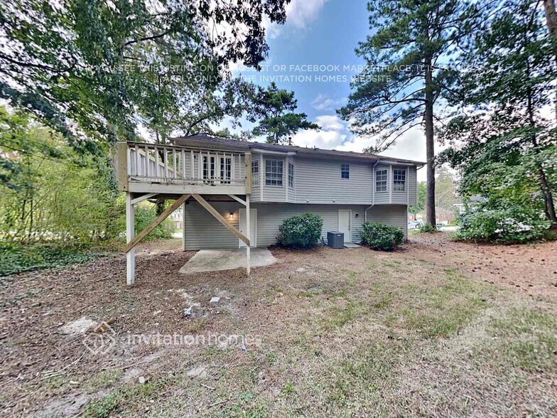 Building Photo - 1333 Regal Heights Dr