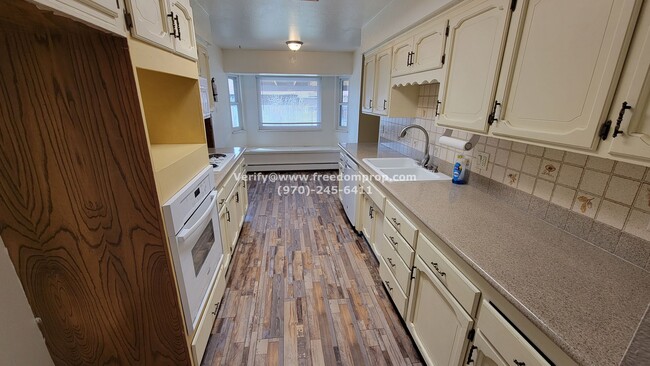Building Photo - Established 3 bedroom 2 bath home