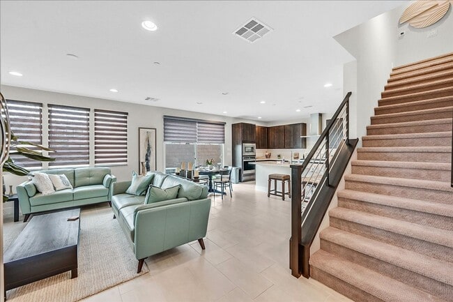 Building Photo - Experience True Luxury Living In The Heart Of Summerlin