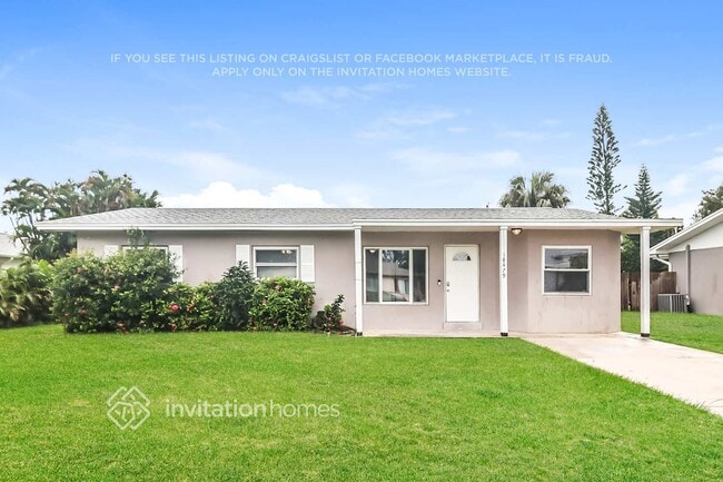 Building Photo - 18479 Evergreen Rd