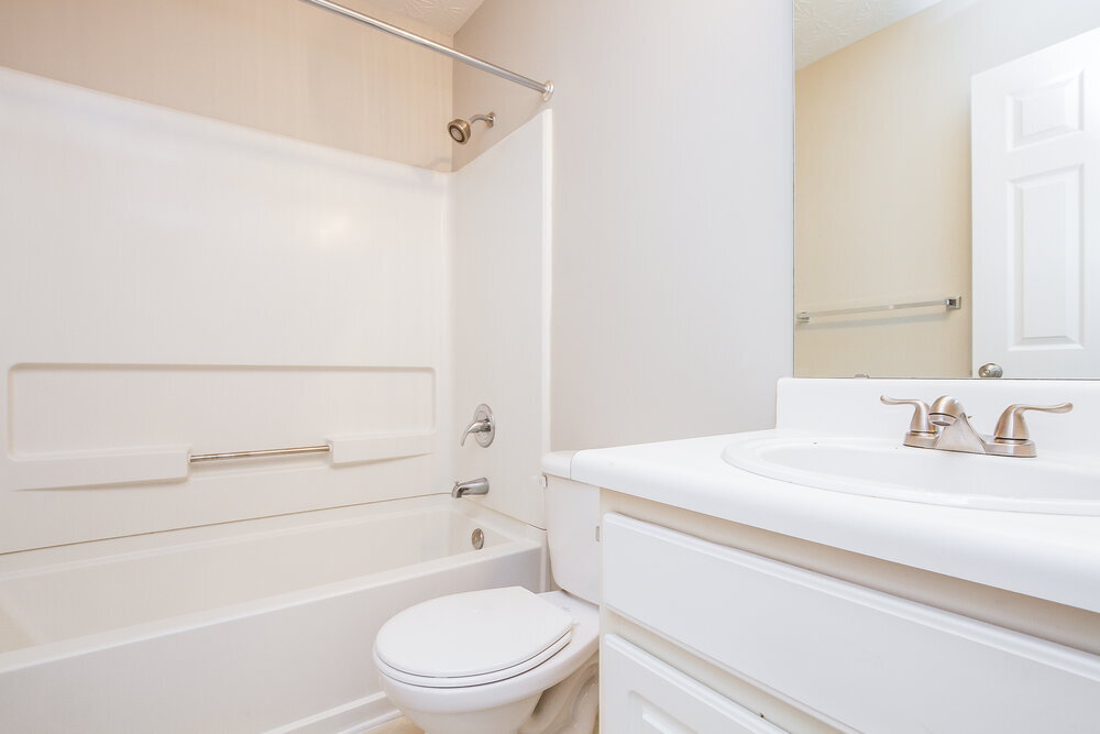 Building Photo - 7033 Tanners Creek Dr