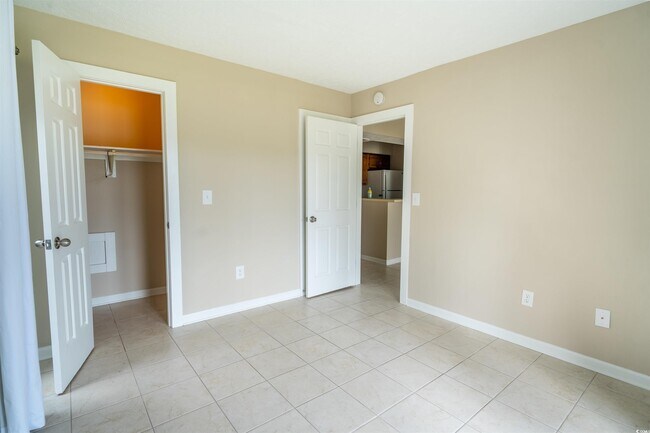 Building Photo - 4708 Cobblestone Dr