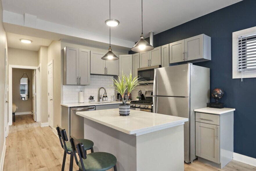 Building Photo - 4934 Kingston Ave