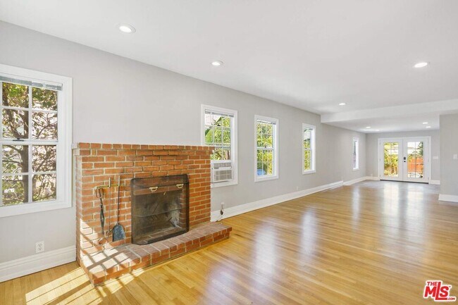 Building Photo - 4058 Wade St