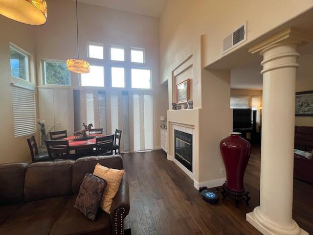 Building Photo - 5175 Via Seville