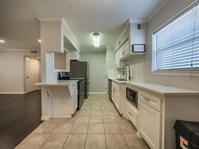 Building Photo - 3535 E NASA Pkwy