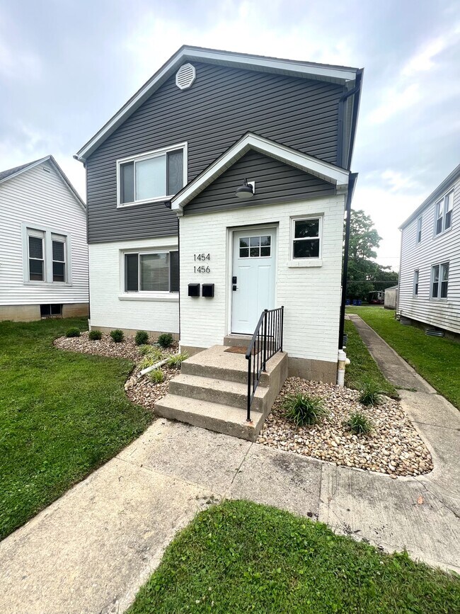 Building Photo - 1454 Ashland Ave