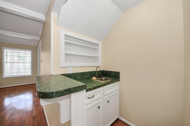Building Photo - 11411 Briar Forest Dr