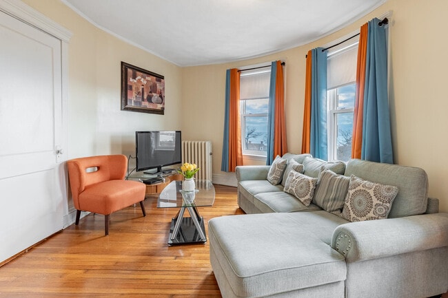 Building Photo - BayView Apartments
