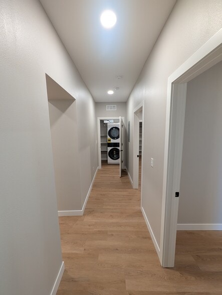 Hallway/Laundry - 1 N Minnesota St
