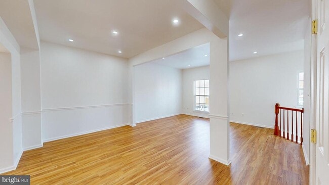 Building Photo - 527 Sparkleberry Terrace NE