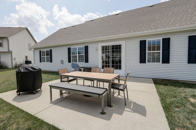 Building Photo - Beautiful 3-Bedroom, 2-Bath Ranch Home for...