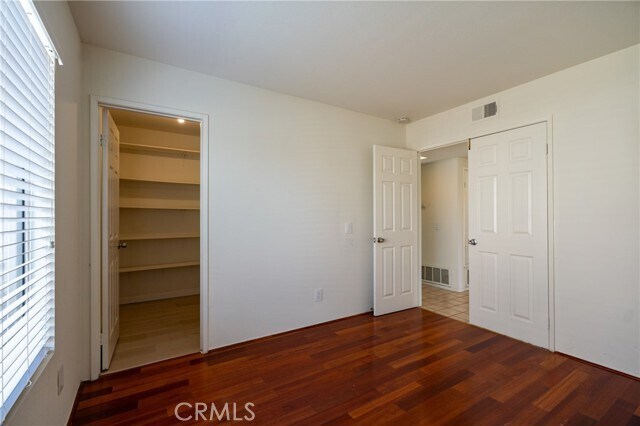 Building Photo - 705 Bowcreek Dr