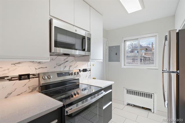 Building Photo - 422 S Clarkson St