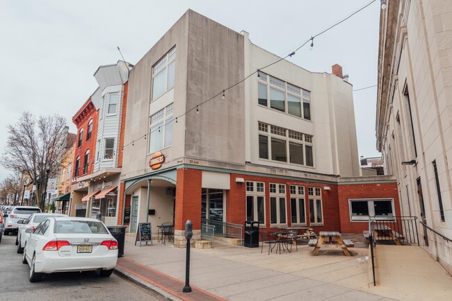 Building Photo - 30 Park Ave