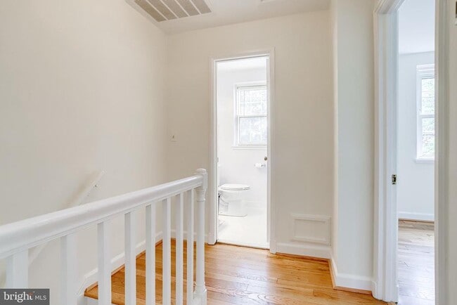 Building Photo - 2822 S Buchanan St