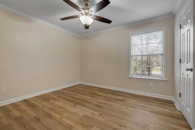 Building Photo - 1300 Ocala Rd