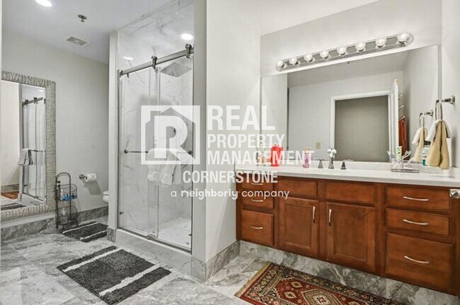 Building Photo - 125 S Kalamazoo Mall