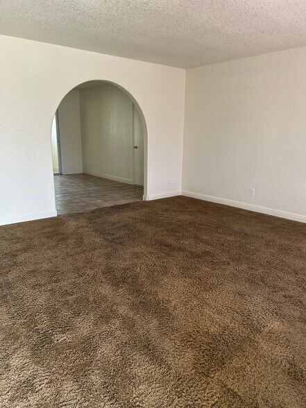 Living Room - 1971 Cliffrose Dr